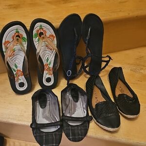 4/50$ LOT  Women's Sandals